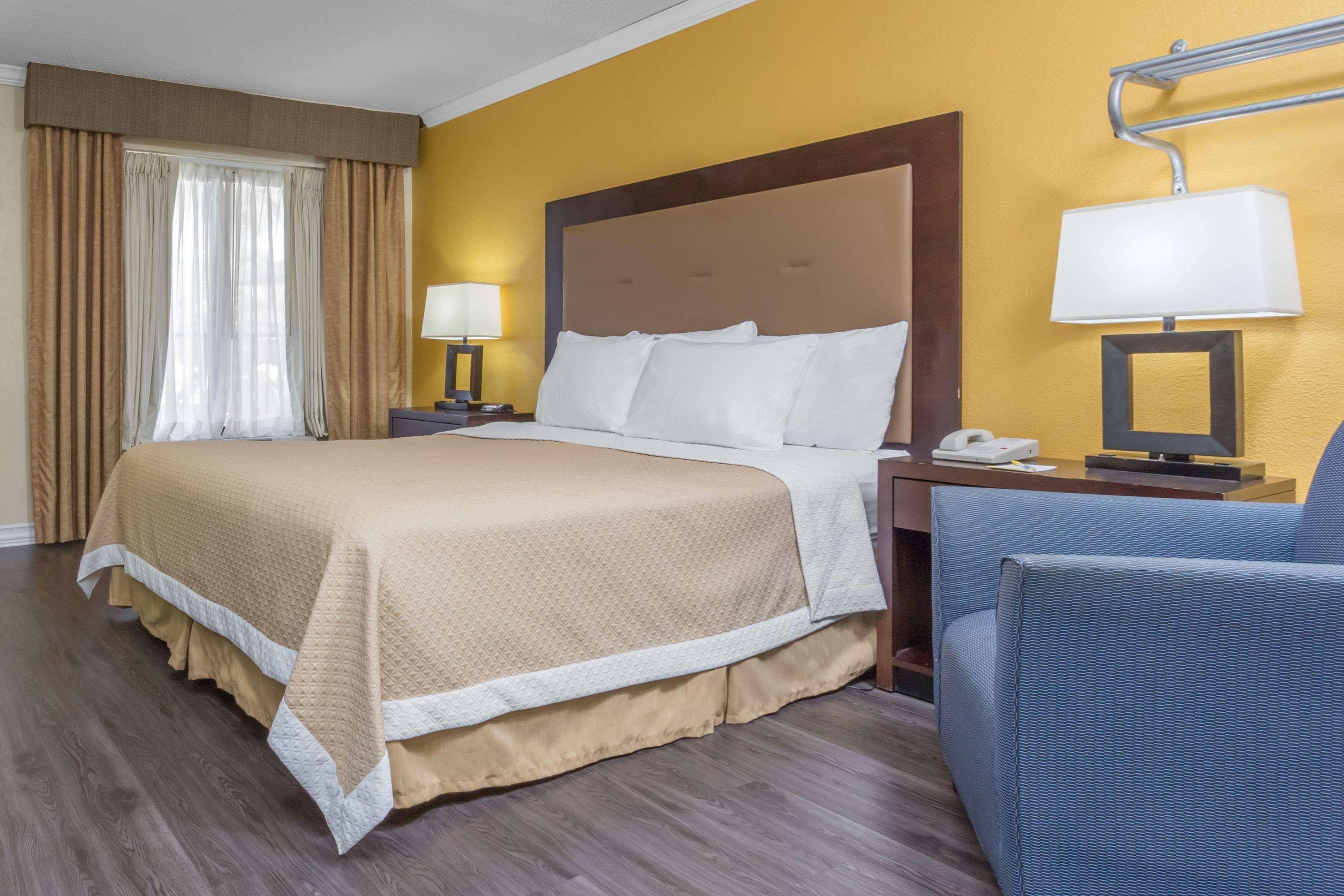 Days Inn By Wyndham Pensacola - Historic Downtown Luaran gambar