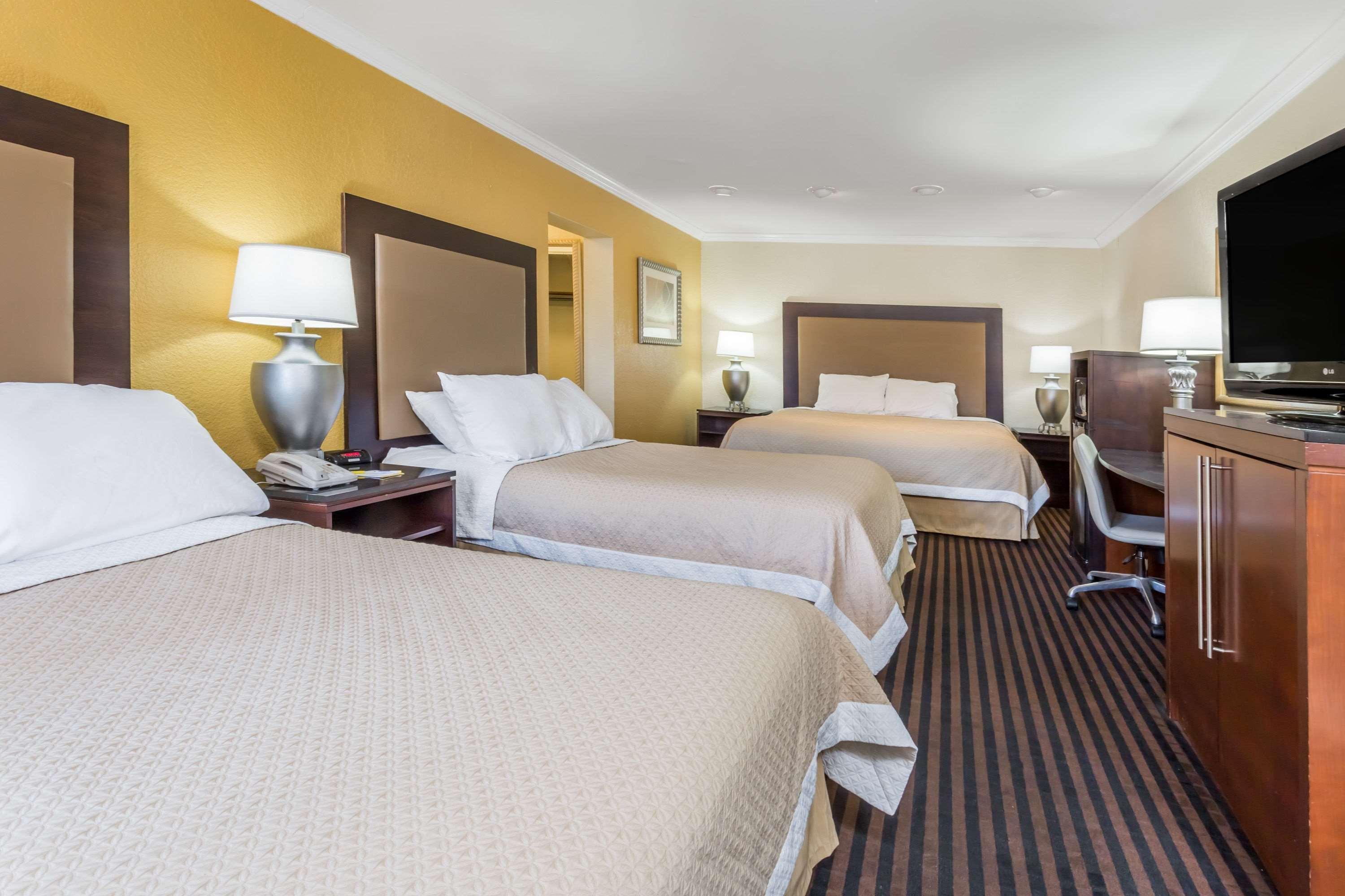 Days Inn By Wyndham Pensacola - Historic Downtown Luaran gambar