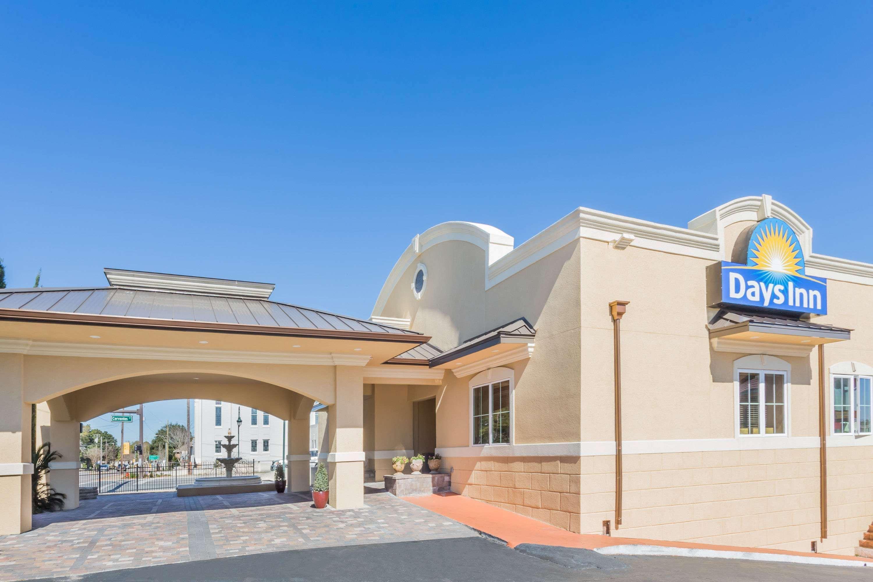 Days Inn By Wyndham Pensacola - Historic Downtown Luaran gambar