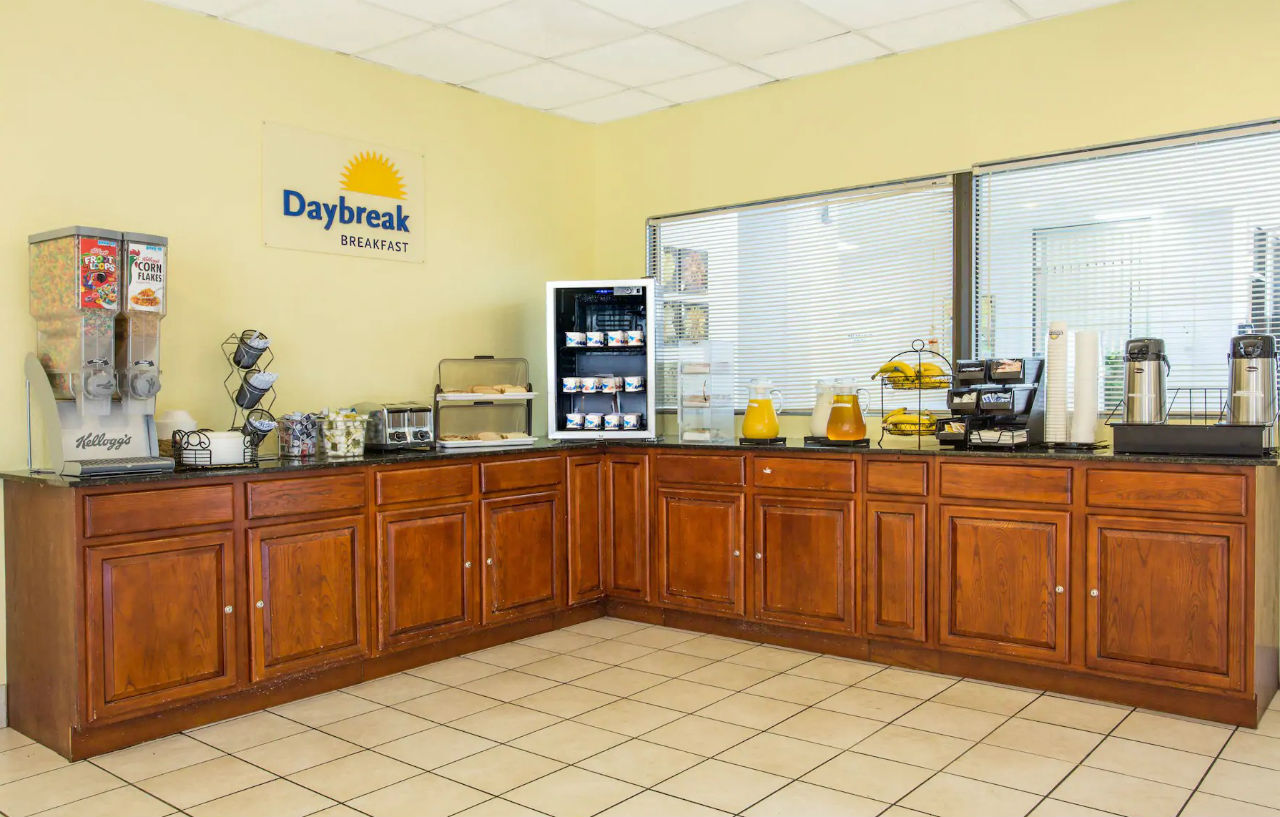 Days Inn By Wyndham Pensacola - Historic Downtown Luaran gambar